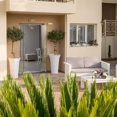 Notos Heights & Apart-hotel 3*