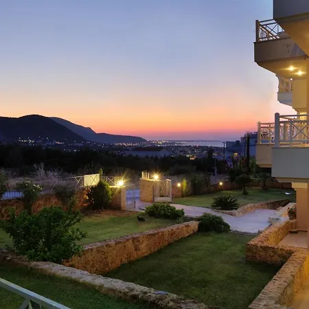 Notos Heights & Aparthotel 3*
